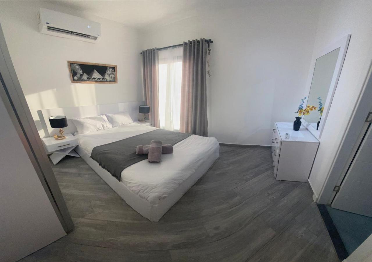 Sanctuary Sunlit Hurghada Haven With 4 Pools, Rooftop Sunsets & Gourmet Bites Steps Away Exterior photo